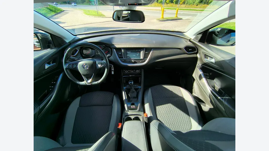 OPEL Grandland X -