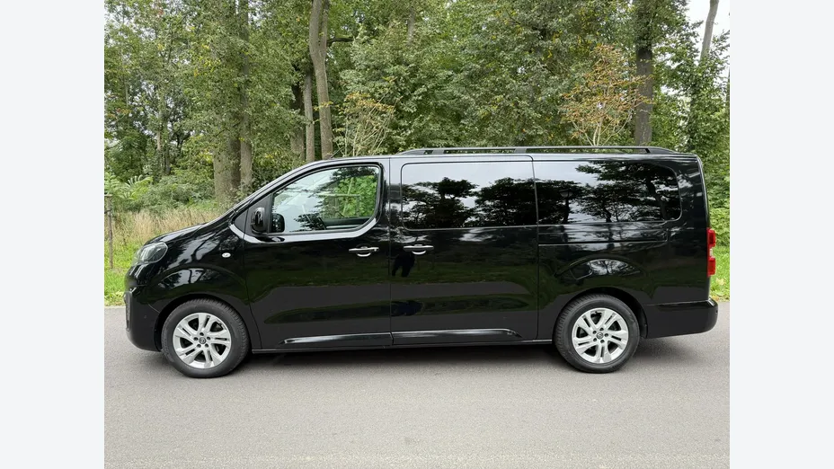 OPEL Zafira Life -