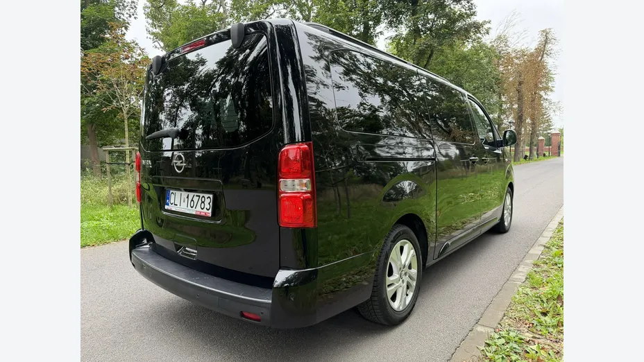 OPEL Zafira Life -