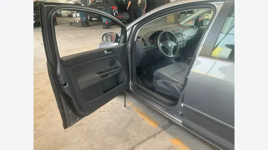VOLKSWAGEN Golf Plus -