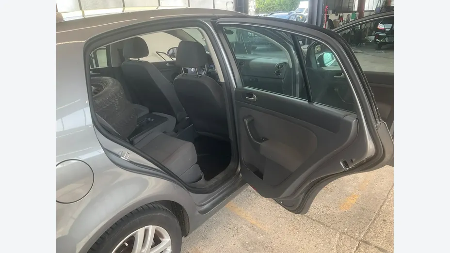 VOLKSWAGEN Golf Plus -