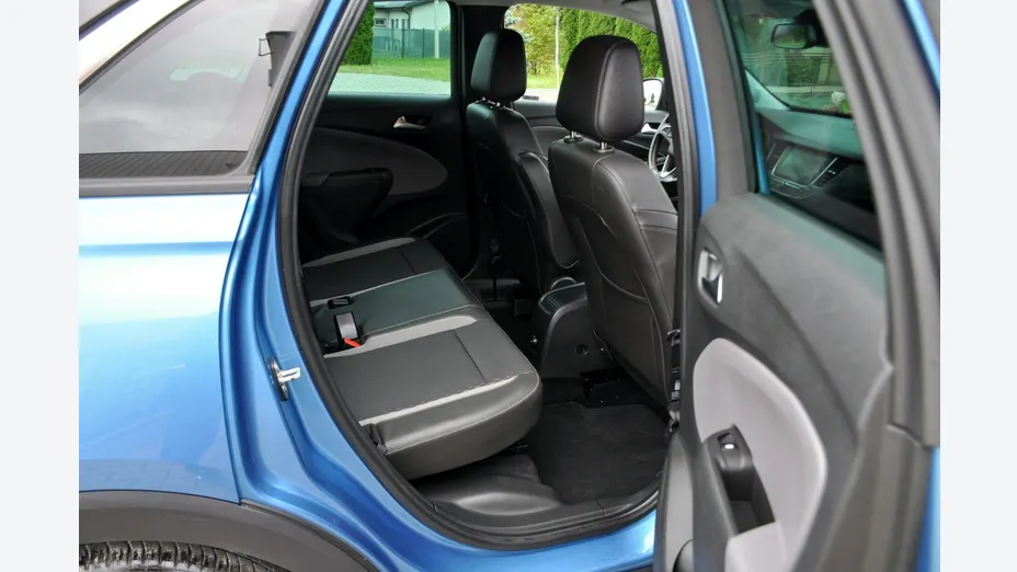 OPEL Crossland X -