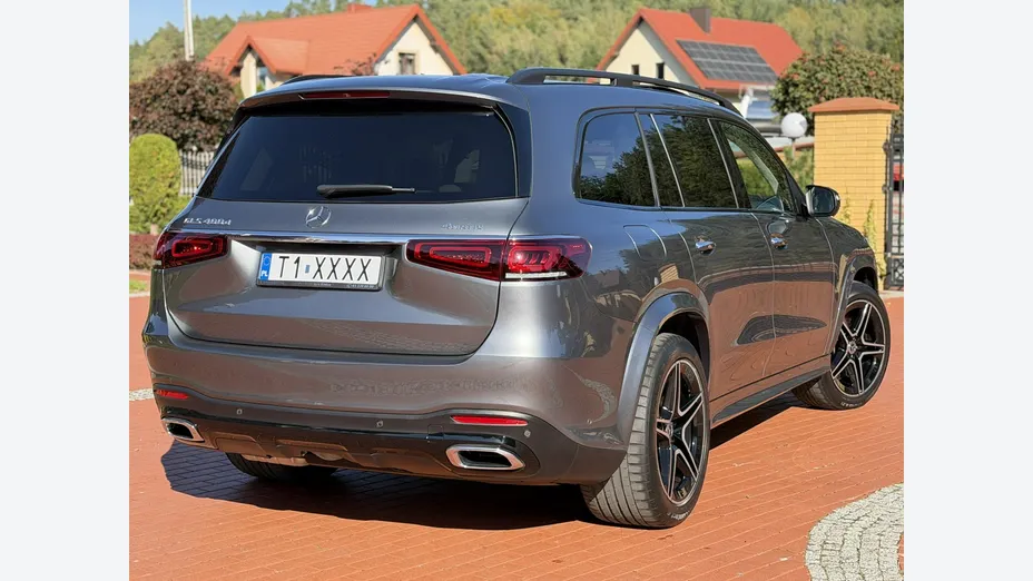 MERCEDES-BENZ GLS -