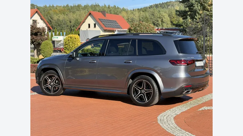 MERCEDES-BENZ GLS -