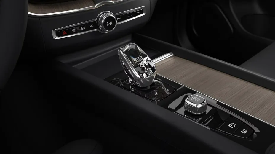 VOLVO XC60 -