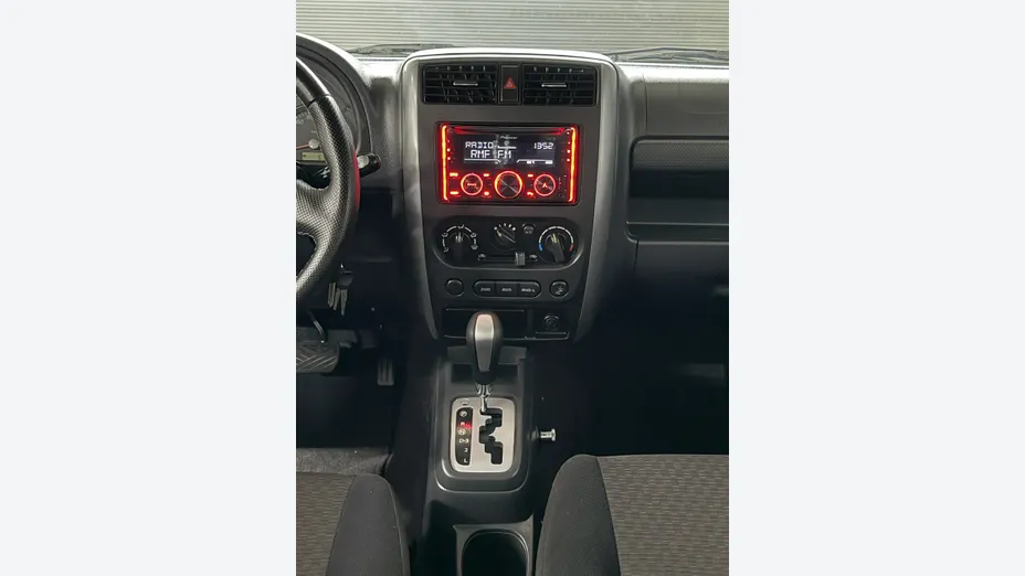 SUZUKI Jimny -