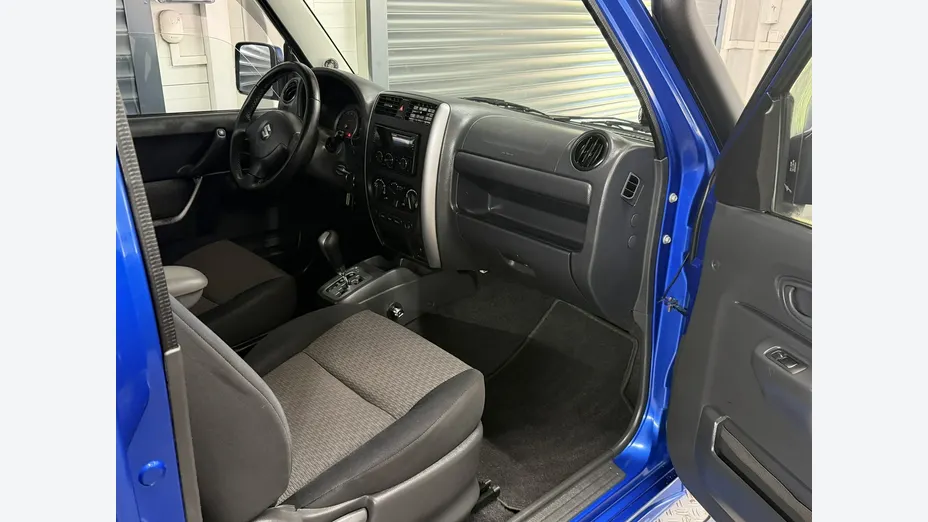 SUZUKI Jimny -