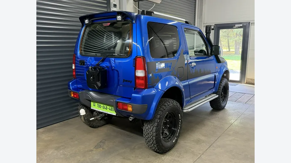 SUZUKI Jimny -