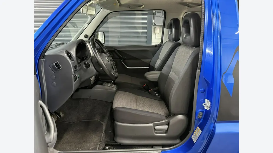SUZUKI Jimny -