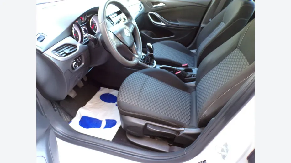 OPEL Astra -