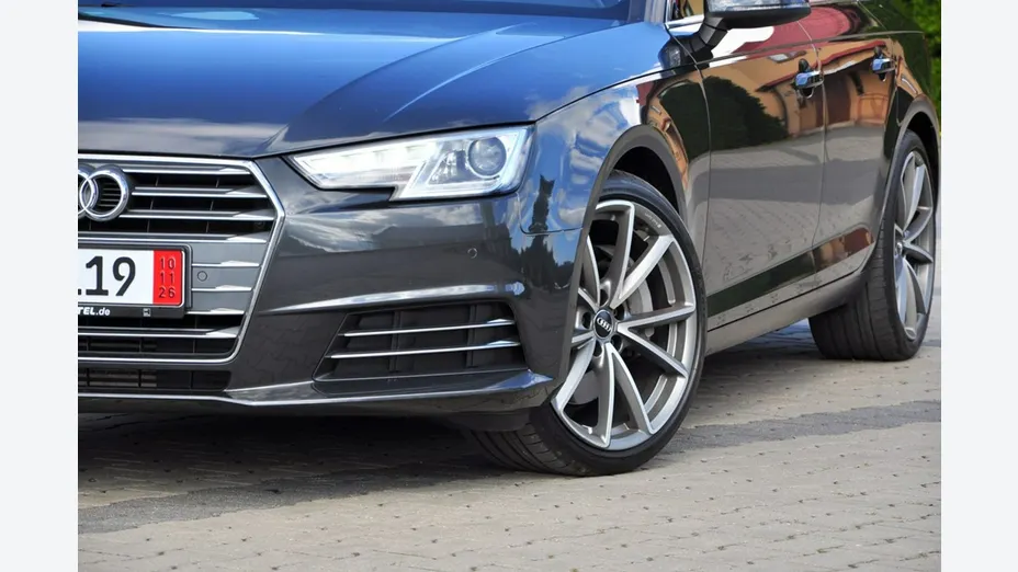 AUDI A4 Avant -