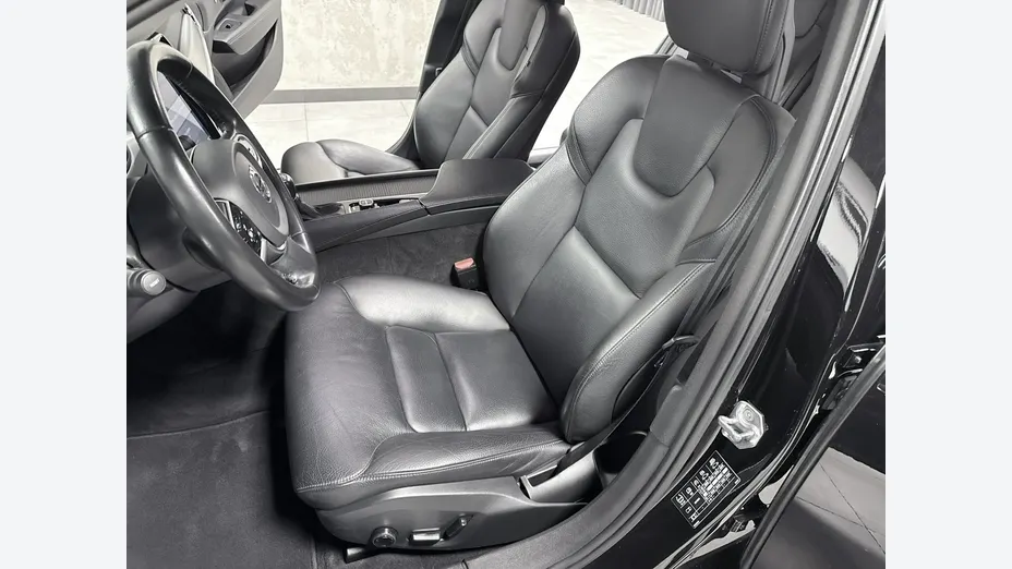 VOLVO V90 -
