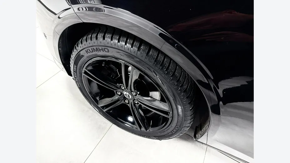 VOLVO V90 -