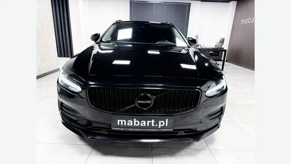 VOLVO V90 -