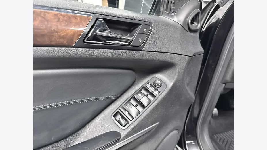 MERCEDES-BENZ GL -