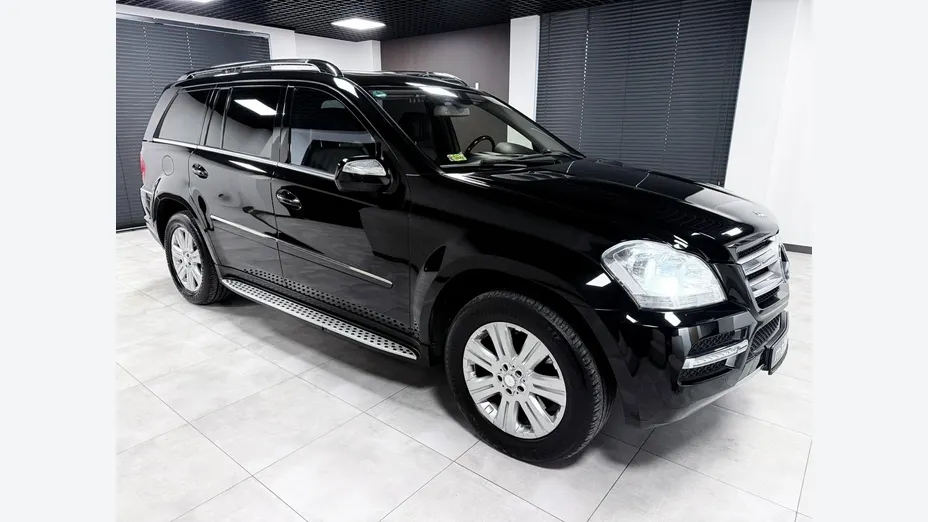 MERCEDES-BENZ GL -