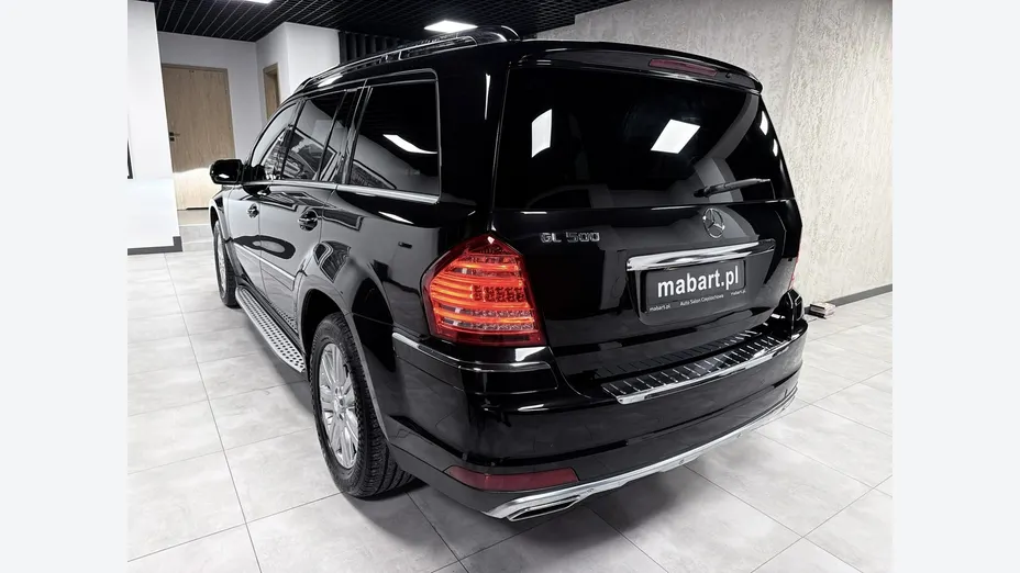 MERCEDES-BENZ GL -