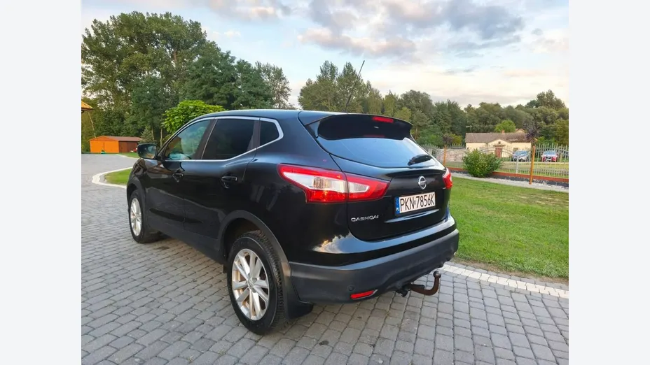 NISSAN Qashqai -