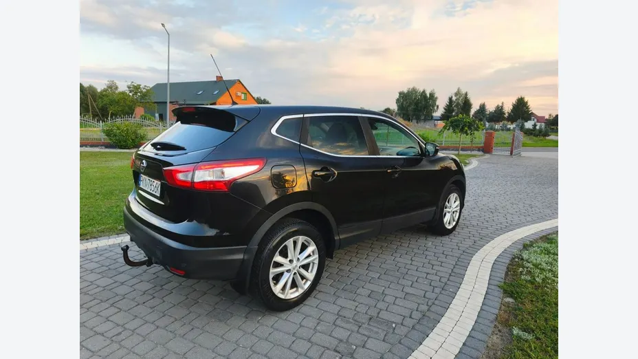 NISSAN Qashqai -
