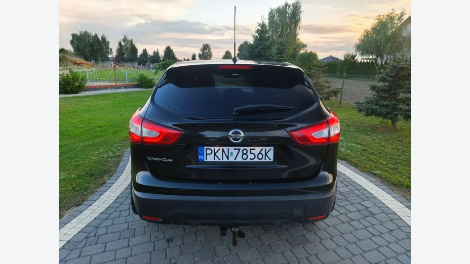 NISSAN Qashqai -