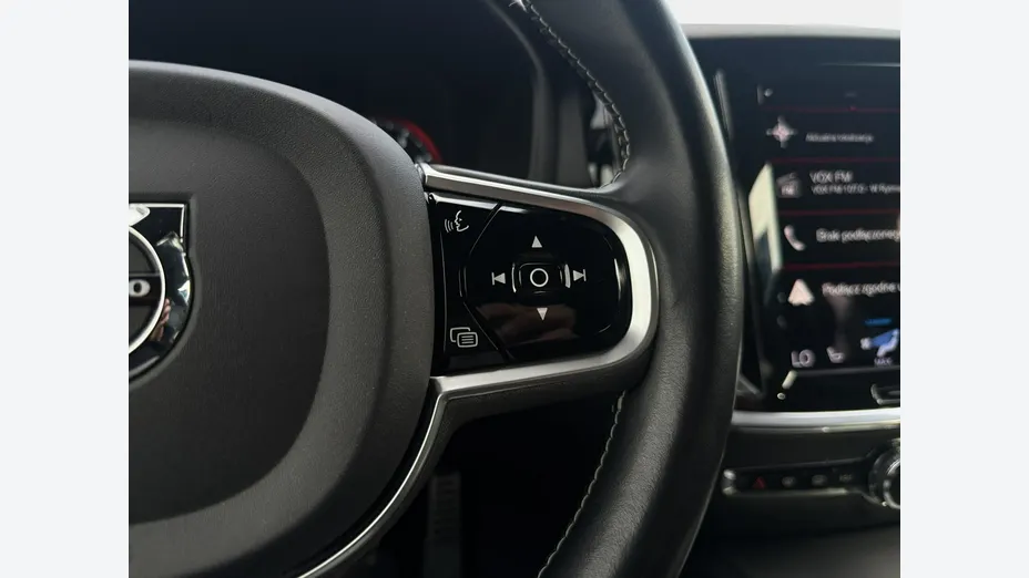 VOLVO V60 -