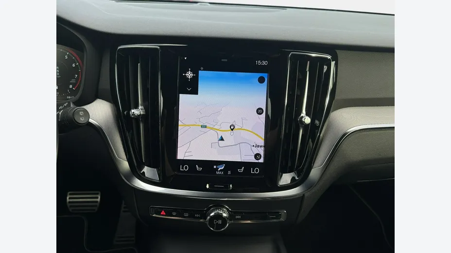 VOLVO V60 -