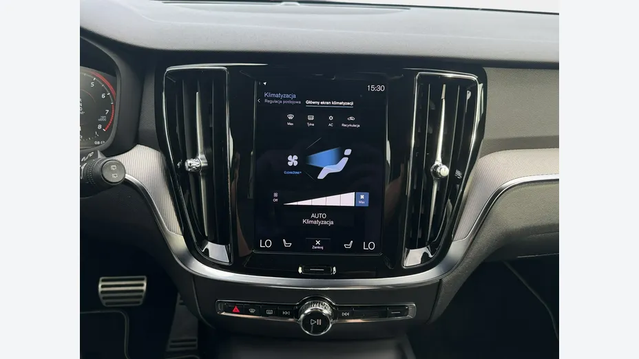 VOLVO V60 -