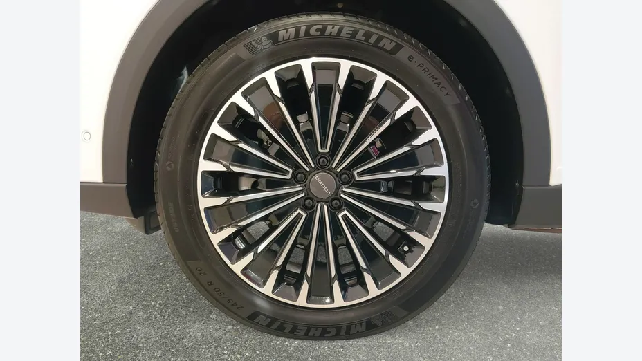 OMODA Omoda 9 -
