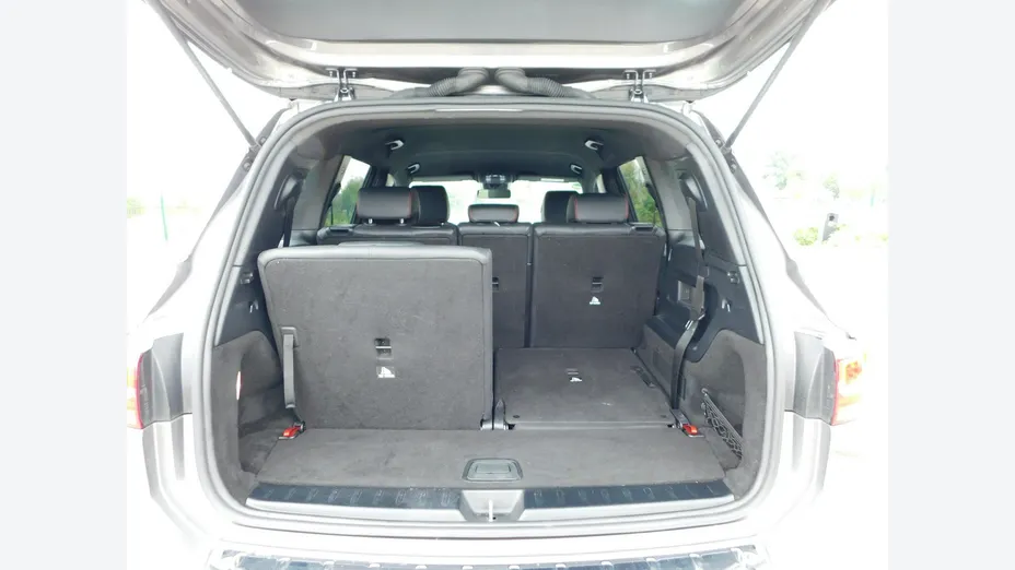 MERCEDES-BENZ GLB -