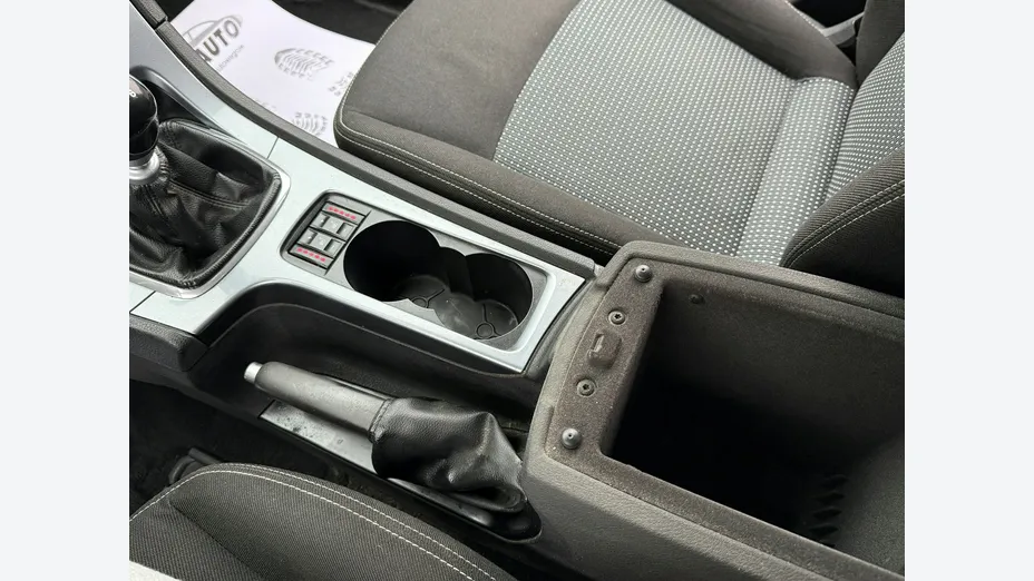FORD Mondeo -