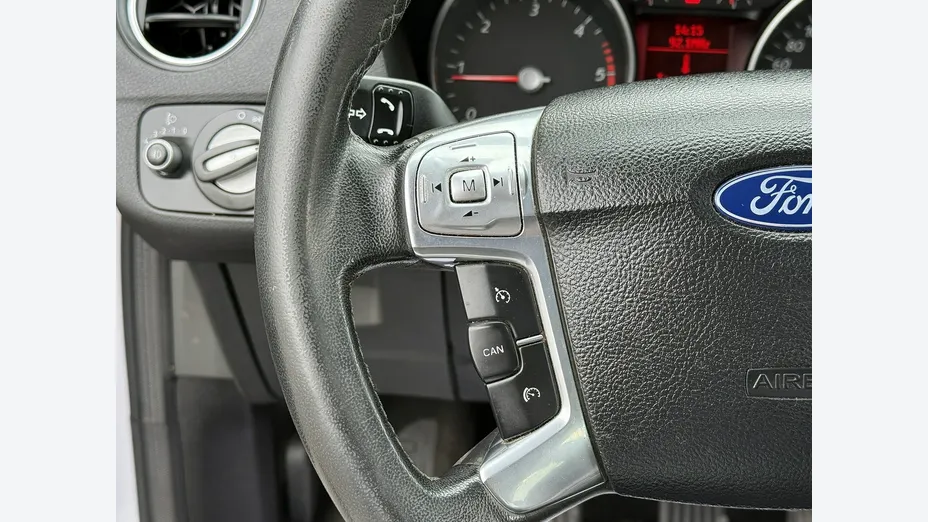 FORD Mondeo -
