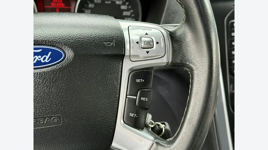 FORD Mondeo -