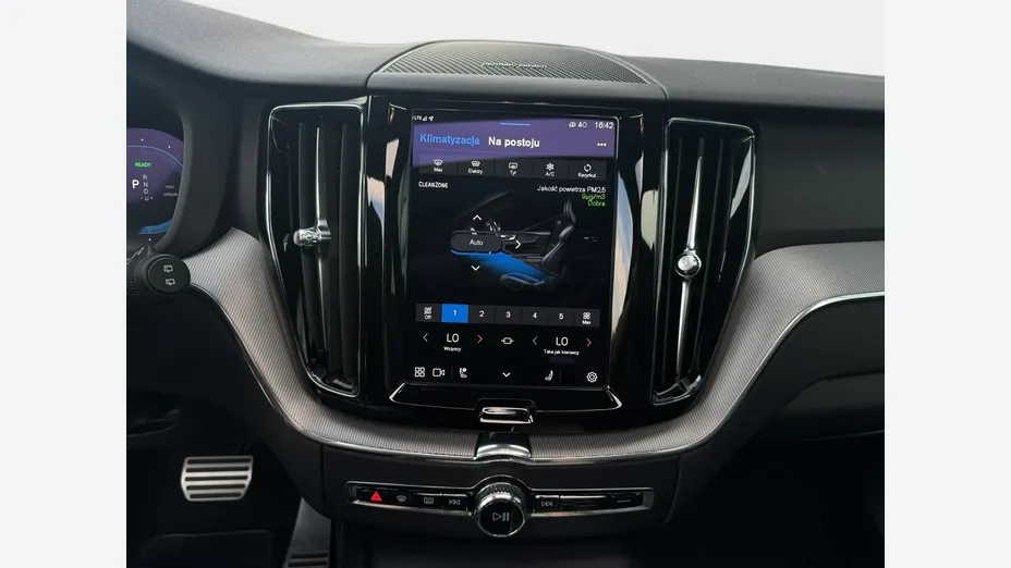 VOLVO XC60 -