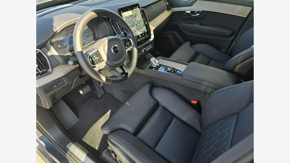 VOLVO XC90 -