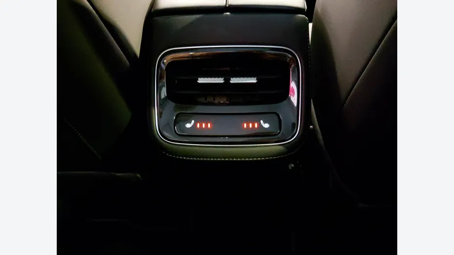 CHERY Tiggo 8 -
