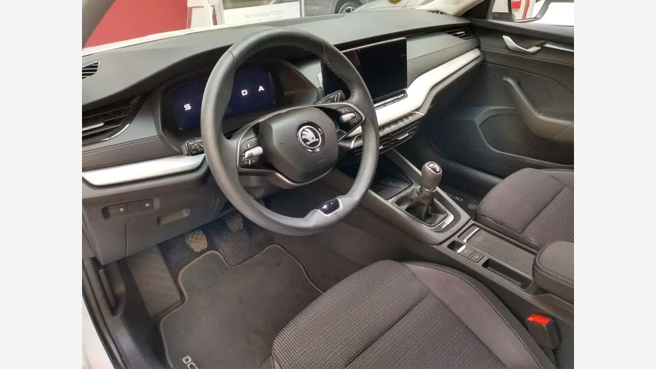 SKODA Octavia -