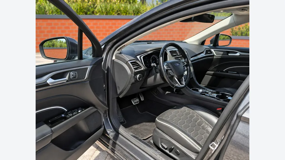 FORD Mondeo -