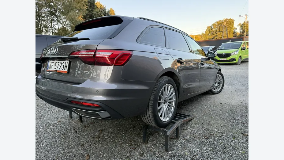AUDI A4 Avant -