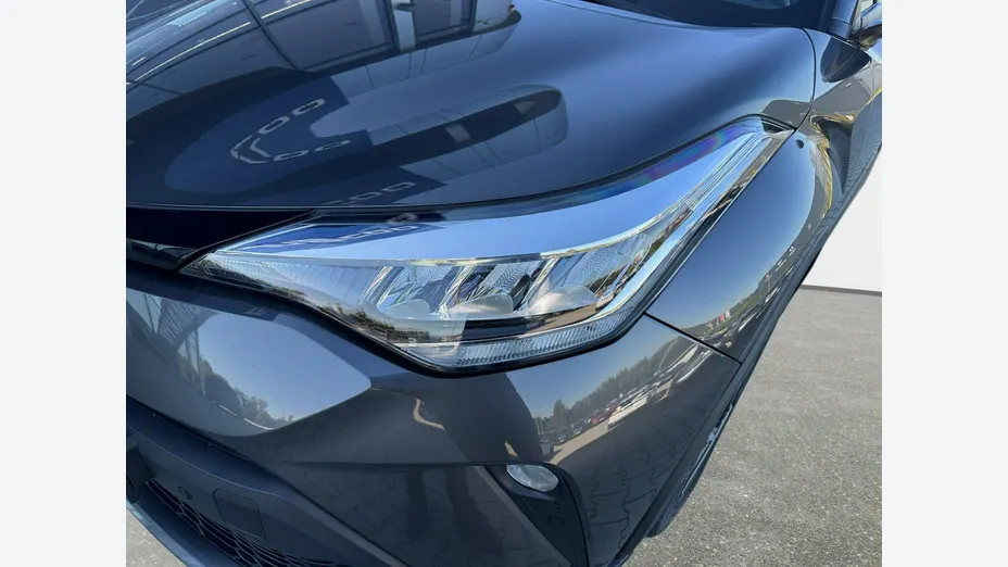 TOYOTA C-HR -