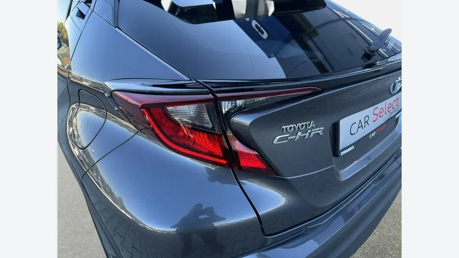 TOYOTA C-HR -