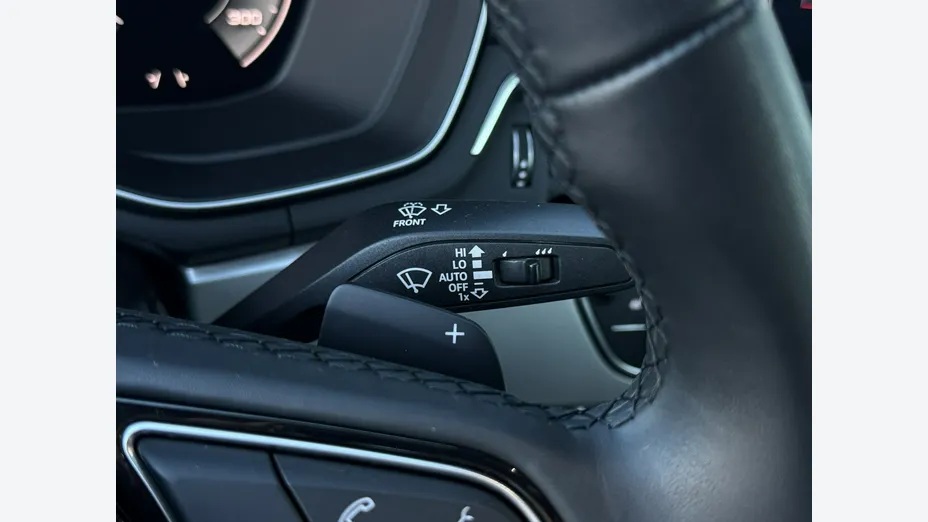 AUDI A4 -
