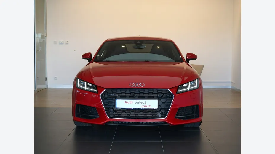 AUDI TT -