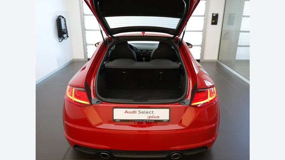 AUDI TT -