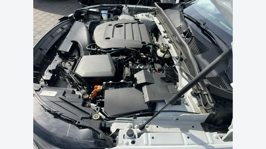VOLVO XC40 -