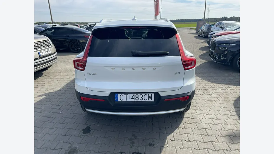 VOLVO XC40 -