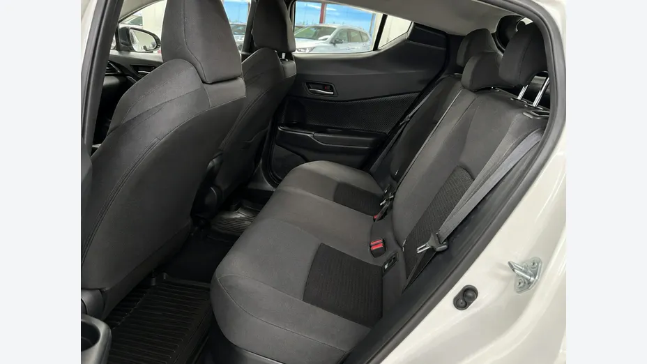 TOYOTA C-HR -