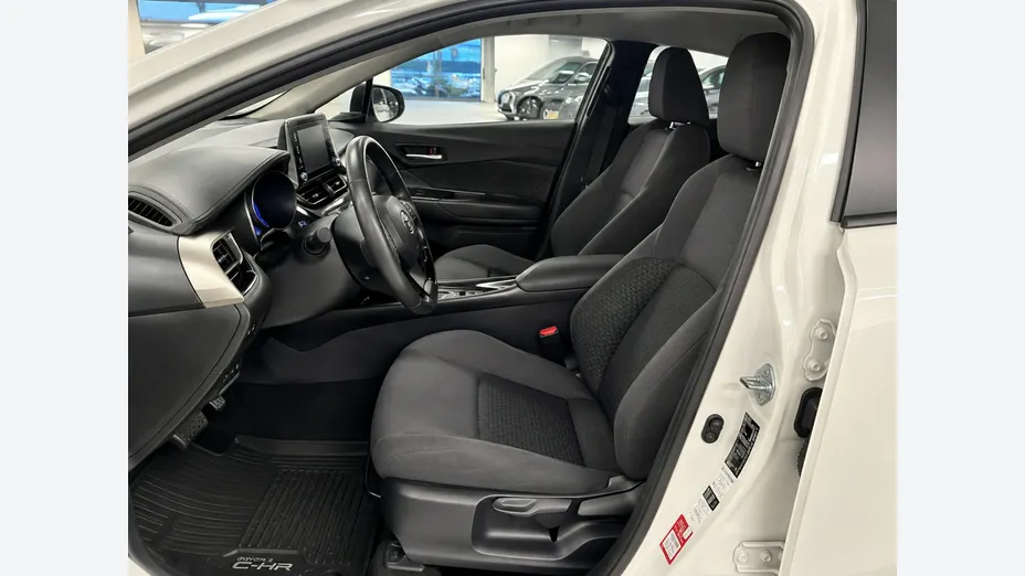 TOYOTA C-HR -