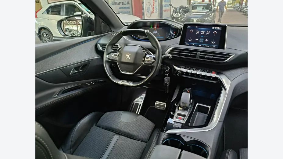 PEUGEOT 3008 -