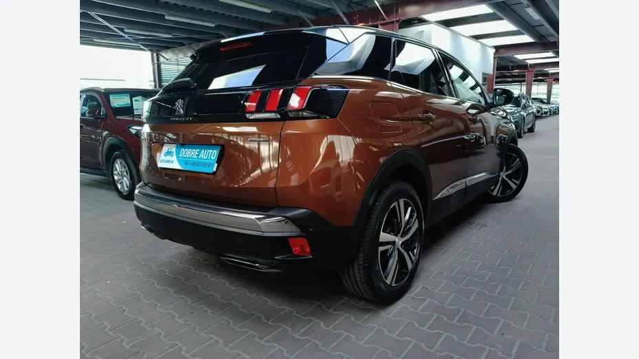 PEUGEOT 3008 -