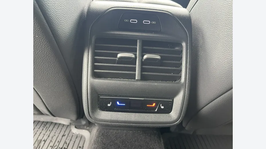 SKODA Superb -